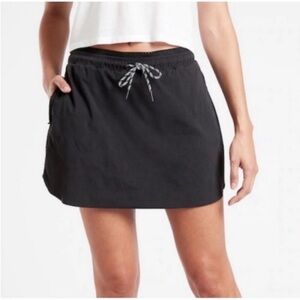Athleta Skort Skirt Athletic Sporty Mom Casual in Black Size 6